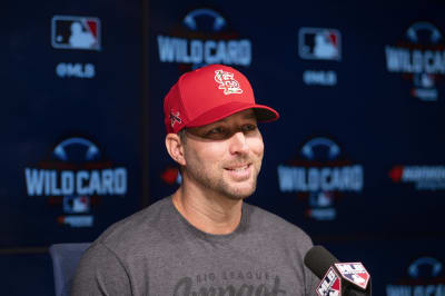 Wily veterans Wainwright, Scherzer meet in NL wild-card game