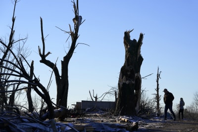 Kentucky tornado toll now in dozens; lower than feared at candle