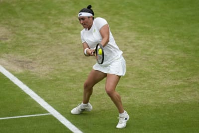 Marketa Vondrousova of Czech Republic becomes 1st unseeded woman to win  Wimbledon