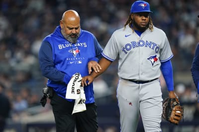 Guerrero Jr. hits 2 HRs, Blue Jays beat Giants 7-3