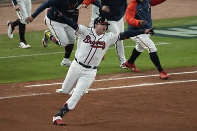 Riley's game-winning single in 9th lifts Braves past Dodgers