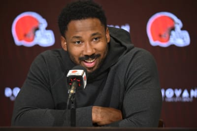 Myles Garrett reacts to Baker Mayfield's game-winning Rams drive