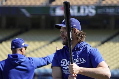 Kershaw wins No. 200 in style as Dodgers blank Mets 5-0