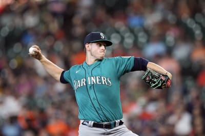 Verlander strikes out 12 as Astros top Mariners 4-1