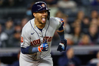 The Houston Astros Should Reacquire Yuli Gurriel