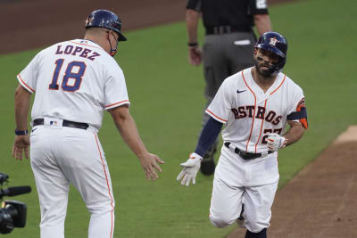 Astros' Jose Altuve comes up big at plate after fielding woes