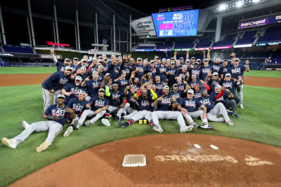 Braves beat Marlins 2-1, clinch 5th straight NL East title