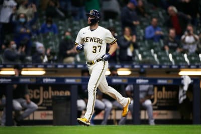 Aguilar's 5th HR in 6 games leads Marlins over Brewers 6-2