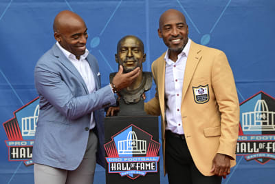 Roanoke's Ronde Barber enshrined into Pro Football Hall of Fame