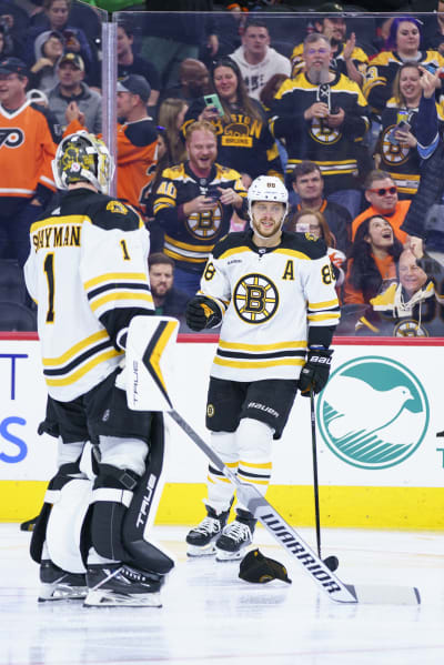 Boston Bruins break NHL record for most wins in a single season