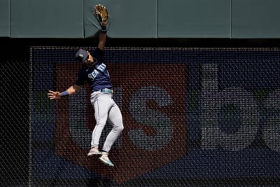 Julio Rodríguez scores winning run as Mariners beat Angels 