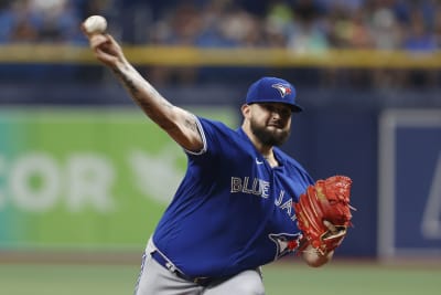 Robbie Ray strikes out 13 to continue Cy Young bid