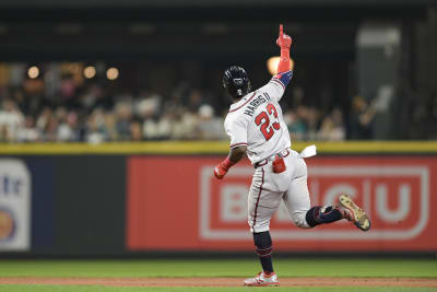 Swanson hits 2 HRs, drives in 7 as Braves beat Brewers 8-1