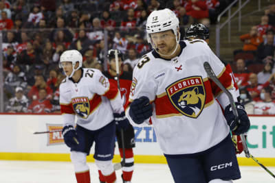 Canucks' Andrei Kuzmenko skips warm-up over Pride jersey