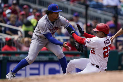 Nats' Starlin Castro placed on administrative leave by MLB