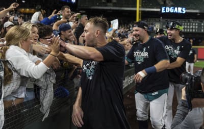 Catcher Torrens gets win, Mariners sweep Tigers in DH