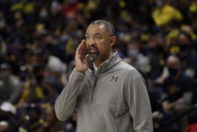 Michigan hoops coach Juwan Howard agrees to 5-year extension