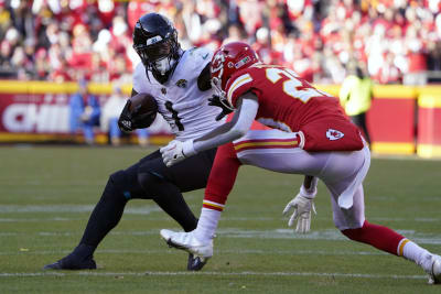 NFL Week 2: How to watch today's Kansas City Chiefs vs. Jacksonville  Jaguars game and Travis Kelce's return - CBS News