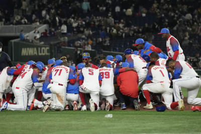 Cuba beats Australia, reaches 1st WBC semifinal since 2006