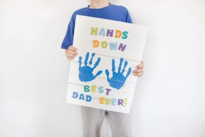 5 heartwarming Father's Day DIY gifts small children can make to