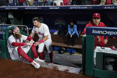 Kyle Schwarber and Bryce Harper hit home runs in the sixth inning against  the Diamondbacks