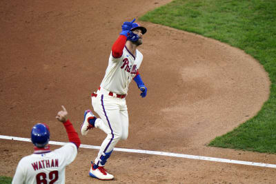 Blue Jays pull off stunning 7-run rally to complete doubleheader sweep of  Phillies