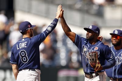 Rays win for 16th time in 17 games, Hill beats Yankees 3-1