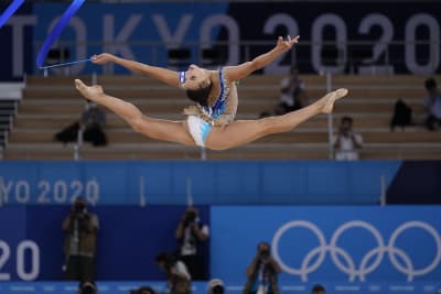 Israeli rhythmic gymnast Ashram in lead after three routines at Olympic  final