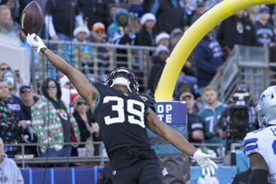 Dallas Cowboys cornerback Anthony Brown (30) warms up before an NFL  preseason football game against the Jacksonville Jaguars, Sunday, Aug 29,  2021, in Arlington, Texas. Jacksonville won 34-14. (AP Photo/Brandon Wade  Stock Photo - Alamy