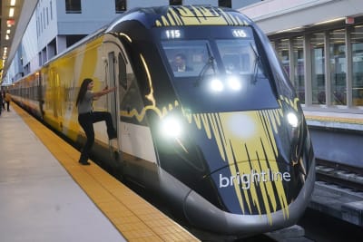 Train connecting parts of Orlando approved