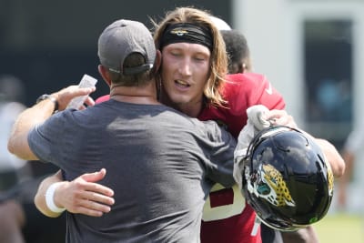 Trevor Lawrence shows up to practice in Georgia gear after Clemson