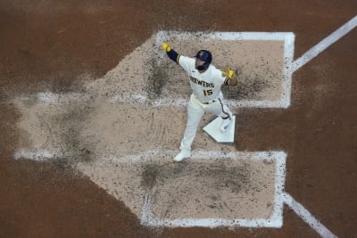 St. Louis Cardinals on X: The NL Player of the Week NOLAN ARENADO!  Three of the past four NL POTW Awards have been won by Cardinals (O'Neill,  Bader).  / X