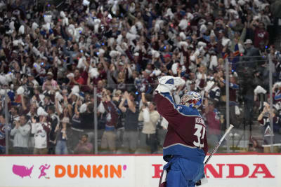 Helm scores late, Avalanche beat Blues 3-2 to win series