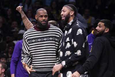 Phoenix Suns hit LA Lakers 140-111 to spoil LeBron James' historic