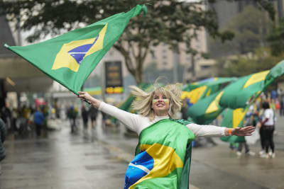 Bolsonaro pulls out all the stops to rally base on Brazil's Independence Day