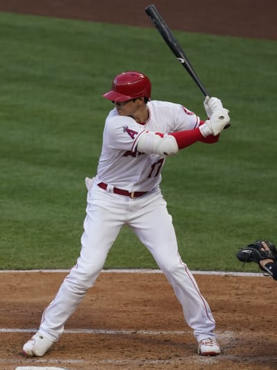 Shohei Ohtani homers, pitches into 5th inning for Angels