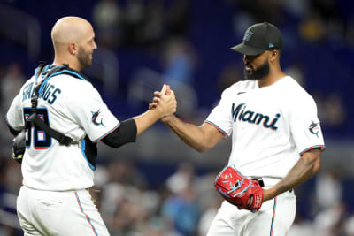 Marlins' Sandy Alcantara gets typo-free Cy Young plaque