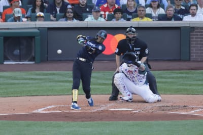 Rangers All-Star catcher Jonah Heim leaves game with wrist injury - Jeff  Wilson's Texas Rangers Today