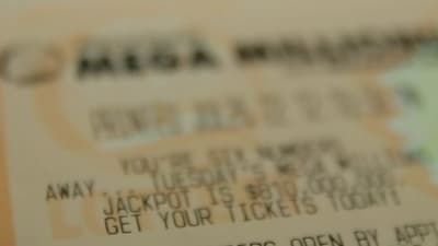 Powerball jackpot climbs to $1.9 billion, 1 Florida ticket won $1M