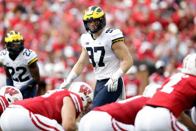 Michigan DE Aidan Hutchinson declares for the 2022 NFL Draft