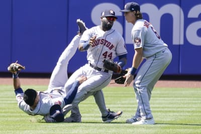 Michael Brantley CRUSHES a solo homer, bringing Astros to a 1-1