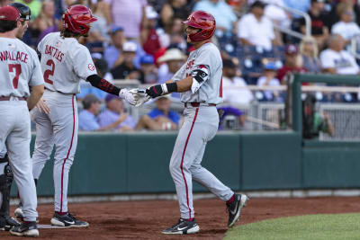 Vanderbilt beats Virginia 3-2 to win College World Series, 1st