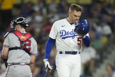 Freddie Freeman bids farewell to Braves