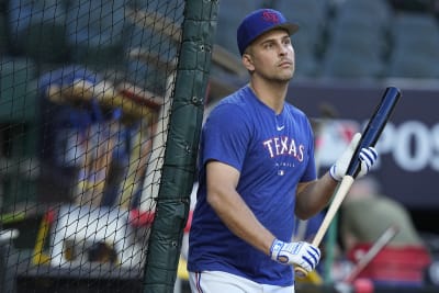 PHOTOS: Royals batting practice Oct. 18