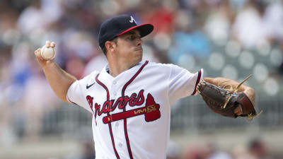 Unlikely hero, 2 HRs carry Braves to brink of Series title