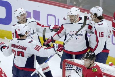 Alex Ovechkin reaches 800 goals as Capitals beat Blackhawks