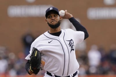 Eduardo Rodriguez pitches into 7th inning as Tigers beat White Sox 4-2