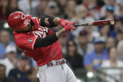 Castellanos strikes back with his bat, leads Reds over Cards