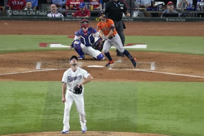 Astros' offense struggles in series-opening loss to Rangers
