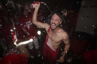 The Phillies are again embracing 'Dancing On My Own' as their postseason  party anthem - ABC News